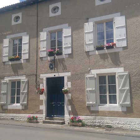 Vingt Grand Rue Bed & Breakfast Champagne-Mouton ภายนอก รูปภาพ